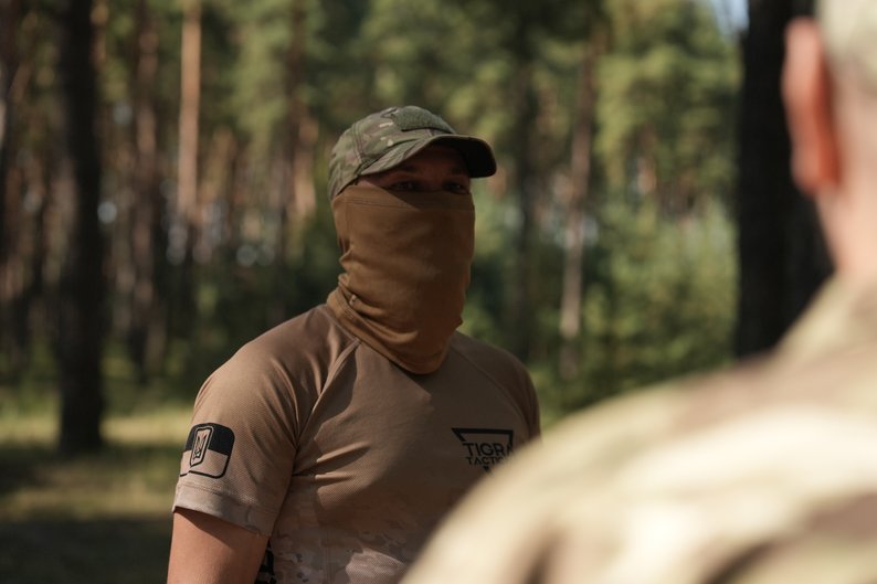 “Потрібно вміти брати на себе відповідальність”: бойовий медик, що служить на Сумщині, розповів про свій шлях